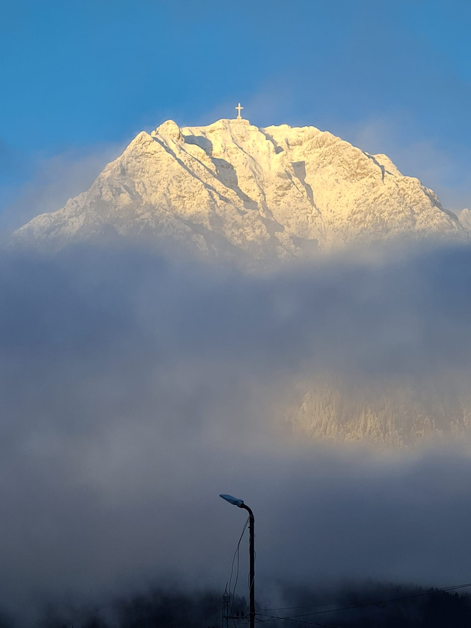 Priveliște cu Crucea Caraiman